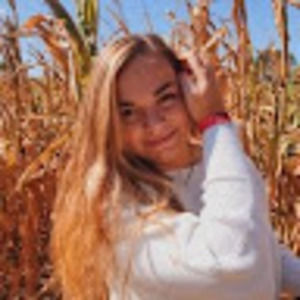 Meet your Posher, Haylee
